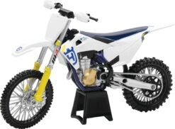 New Ray Toys Husqvarna FC450 Replica Bike 1:12